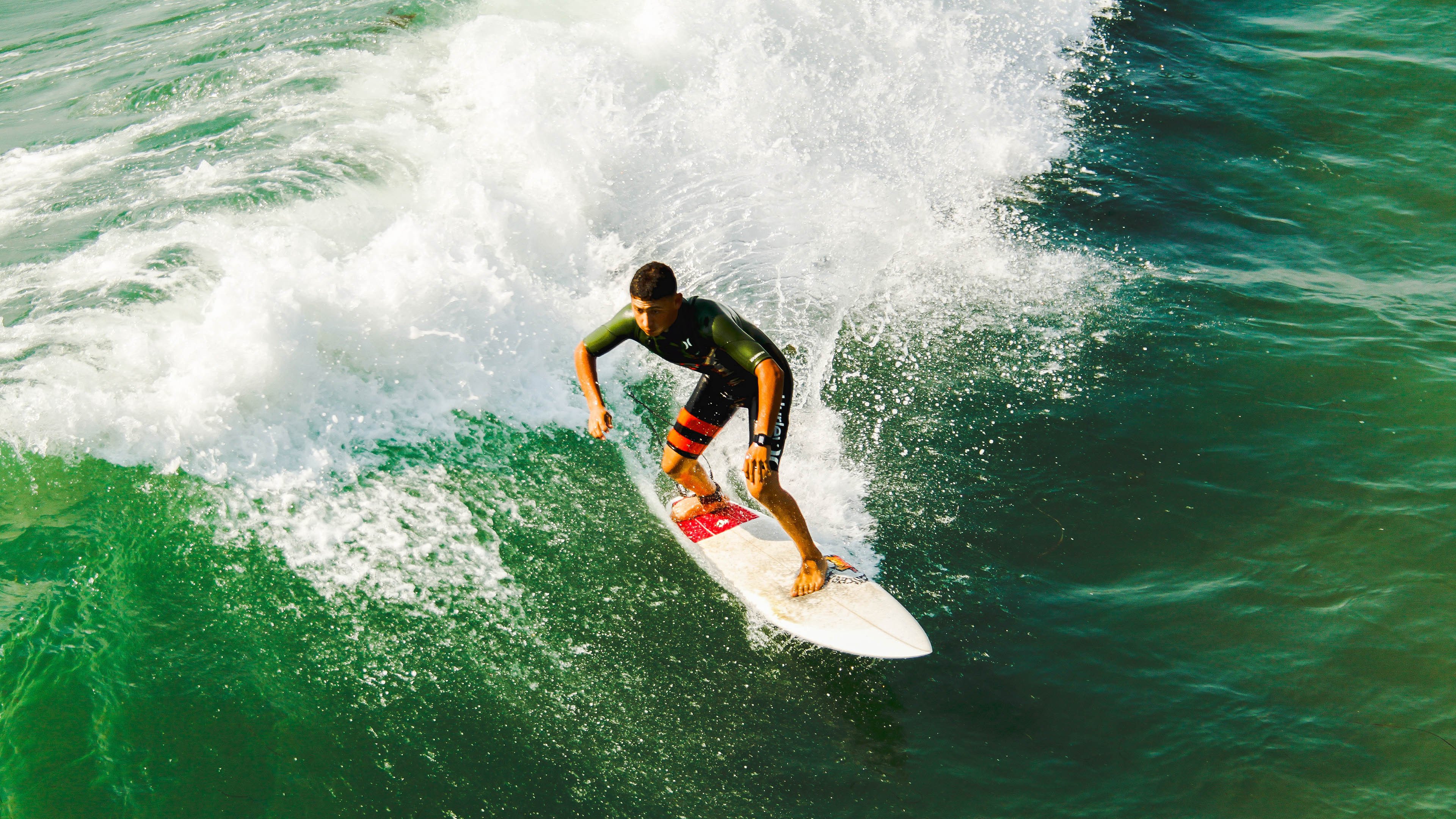 利物浦青训球员崭露头角 进攻势头强劲,利物浦青训出过的人才